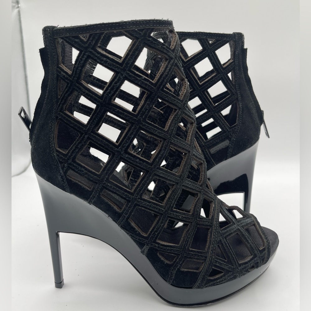 Burberry Suede Edenside Heels in Black, size 37.5